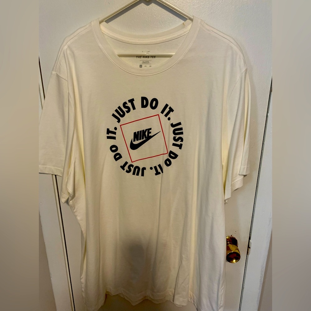 Nike t shirt